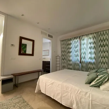 Isabel, Hometown In *